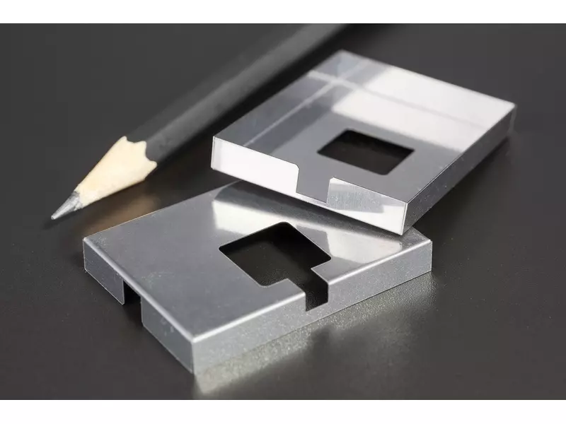 Minitaturgehäuse Edelstahl.webp